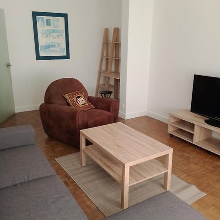 Appartement F2 Meuble Centre Ville Μπριβ-λα-Γκαγιάρντ Εξωτερικό φωτογραφία