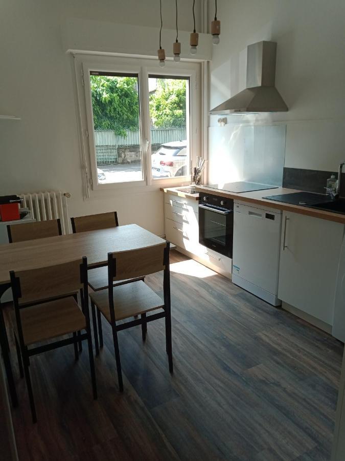 Appartement F2 Meuble Centre Ville Μπριβ-λα-Γκαγιάρντ Εξωτερικό φωτογραφία