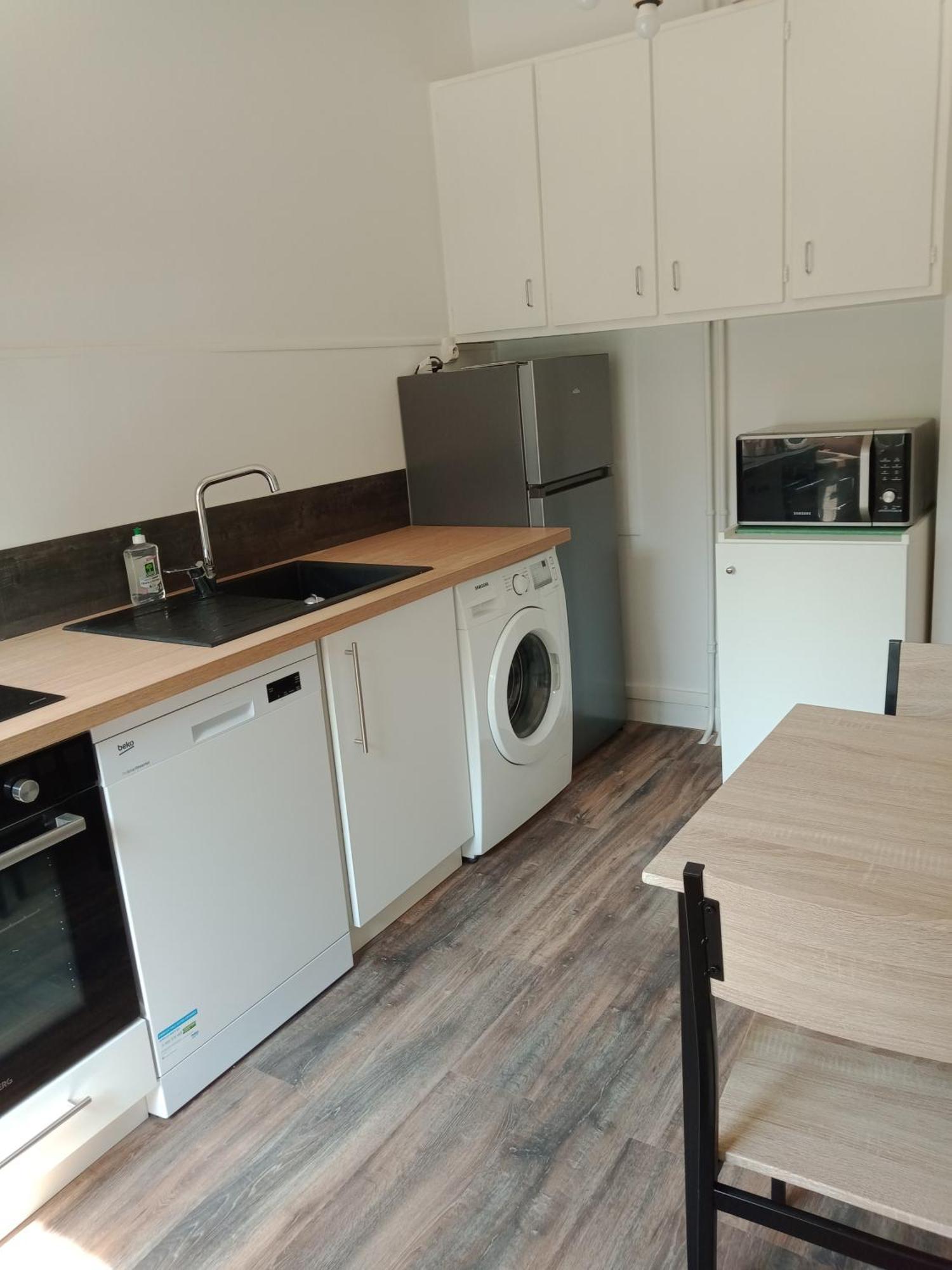 Appartement F2 Meuble Centre Ville Μπριβ-λα-Γκαγιάρντ Εξωτερικό φωτογραφία